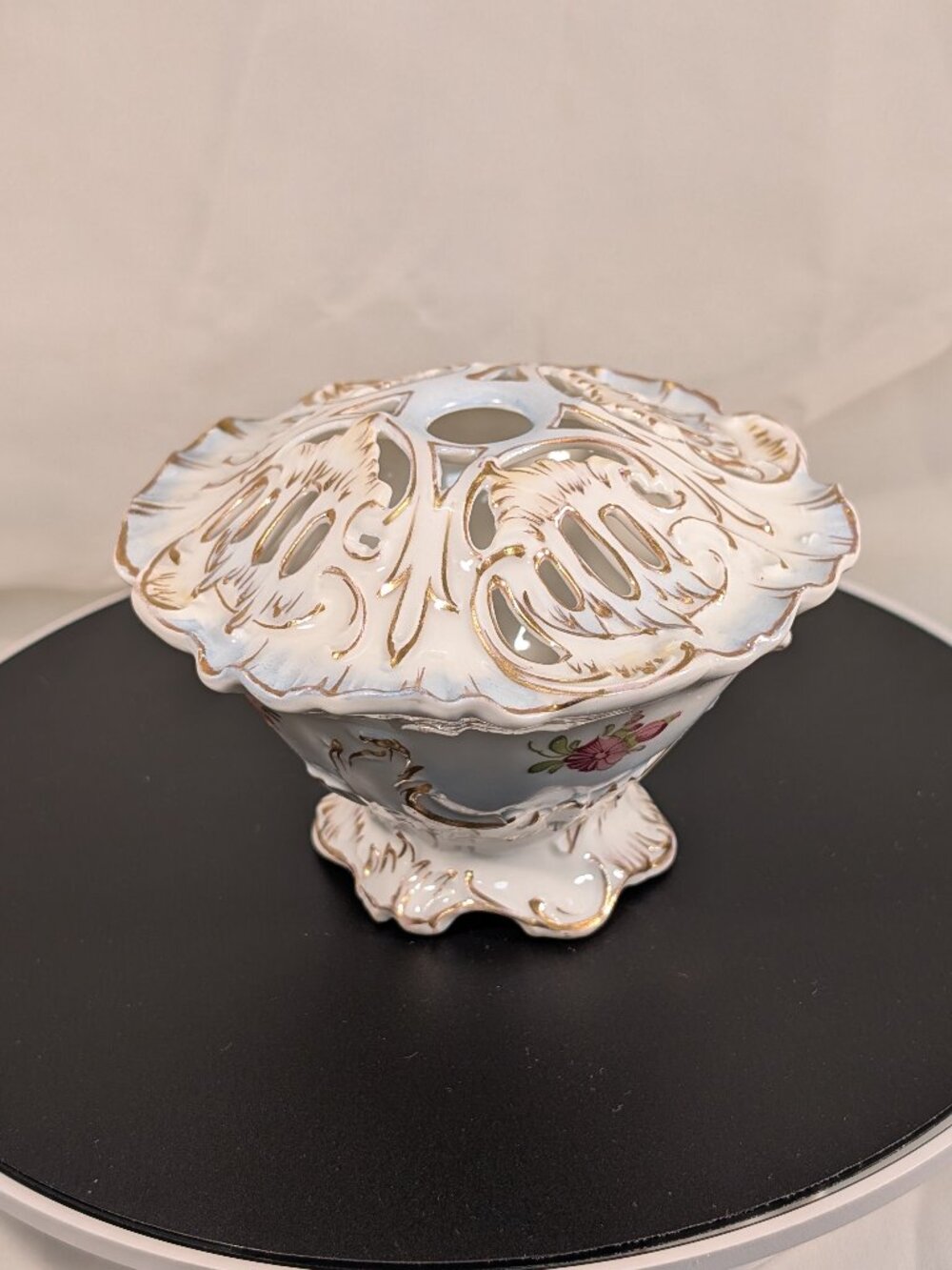 Vintage DRESDEN German Rococo-Style Porcelain Potpourri Bowl Exceptional